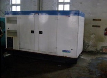 六盘水康明斯150kw大型柴油二手发电机组